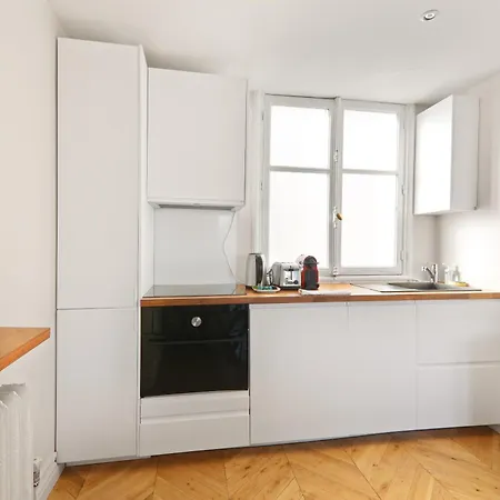 Quartier Rue De La Paix Free Netflix * Parigi